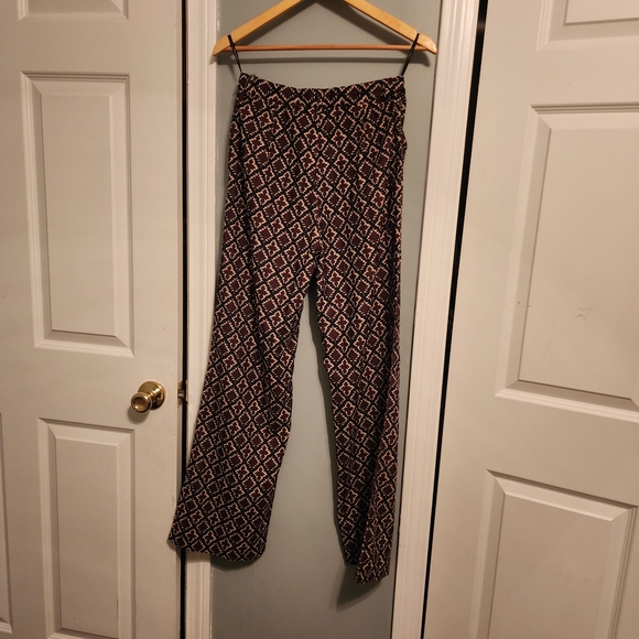 Geometric Patterned Pants - Picture 2 of 4